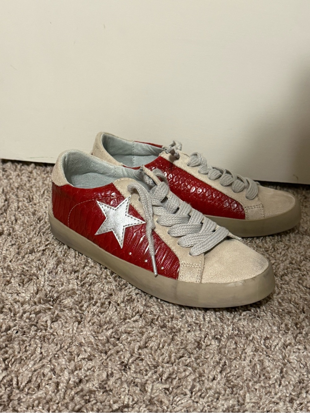 ShuShop Red and Silver Star Low-Top Sneakers